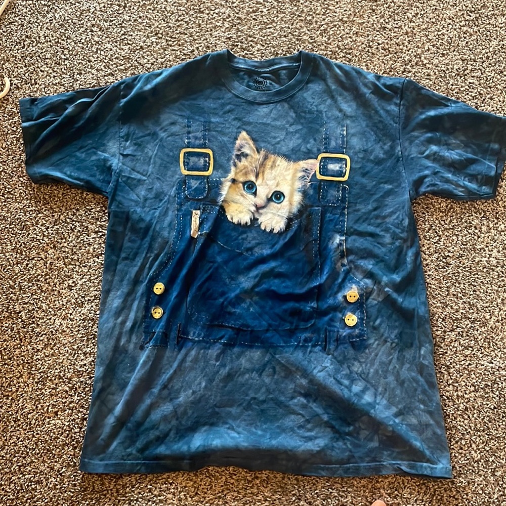 The Mountain short sleeve kitten T-Shirt